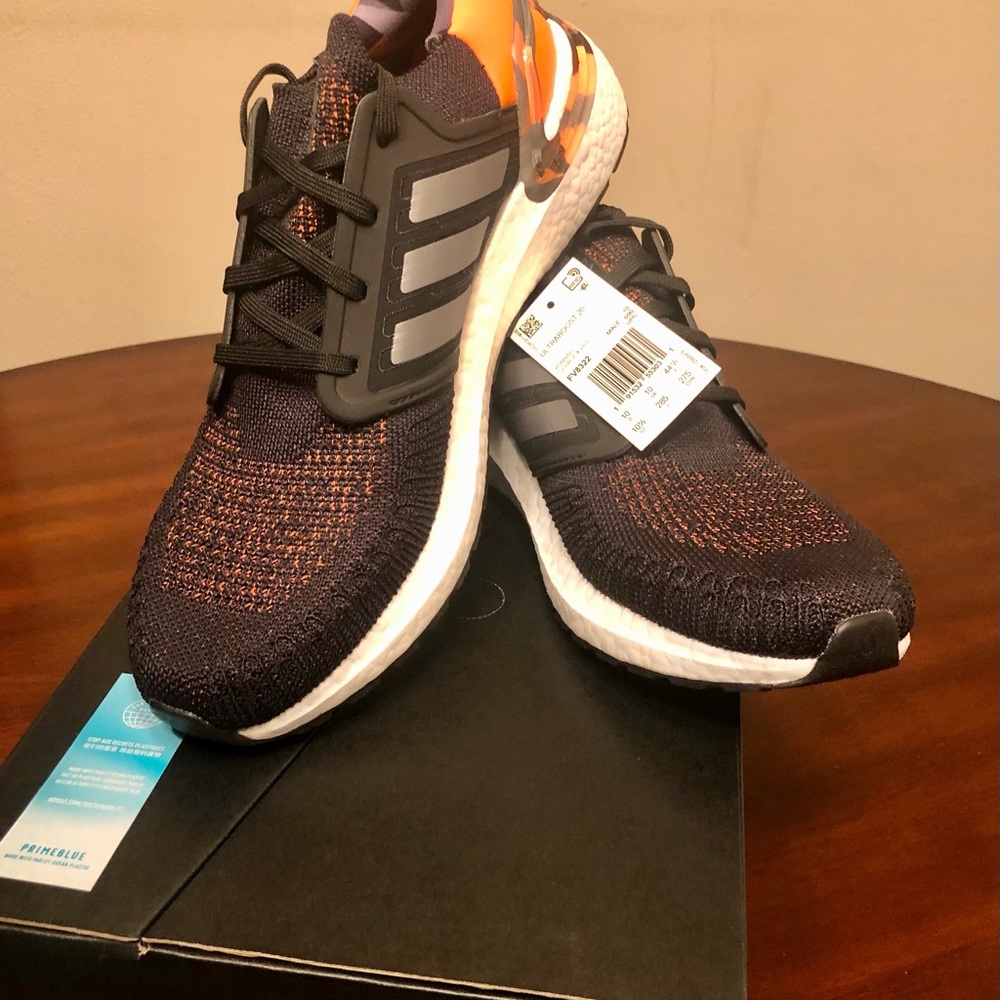 NWT/NWB Men’s Adidas Ultraboost 20 Running Shoes - Picture 5 of 5
